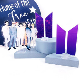 Акрилна фигурка BTS Butter...