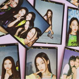 NewJeans картички Kомплект...